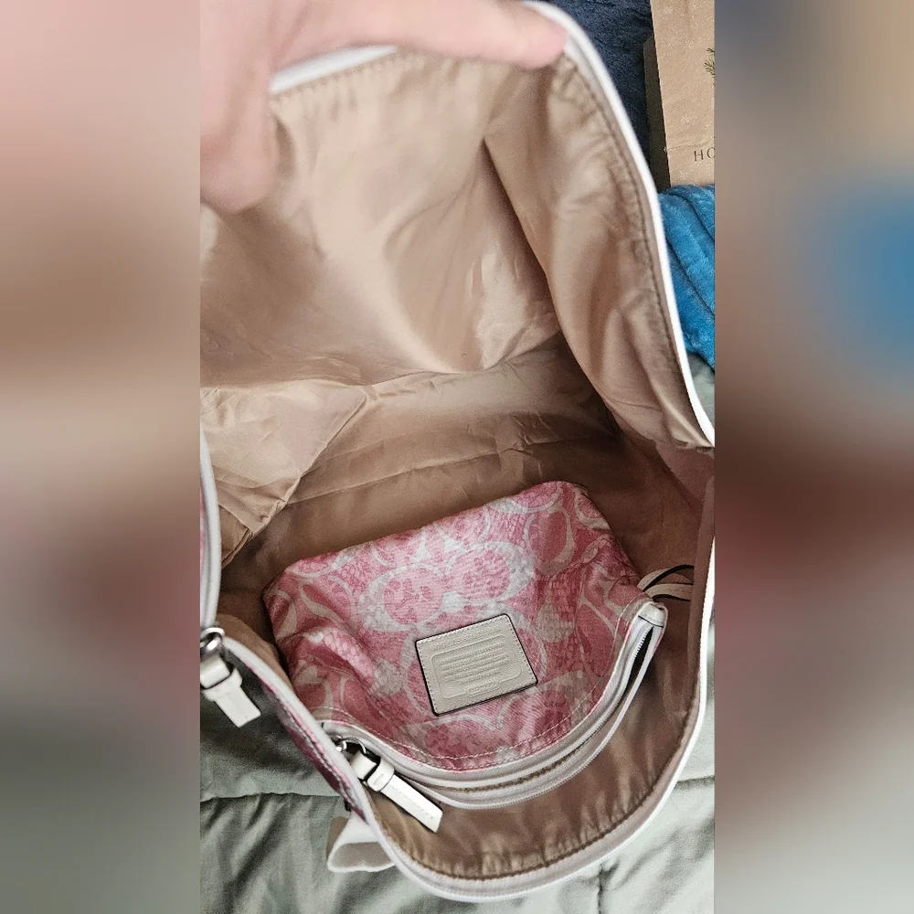 Coach Pink Signature Tote with Matching Pouch - Picture 6 of 13